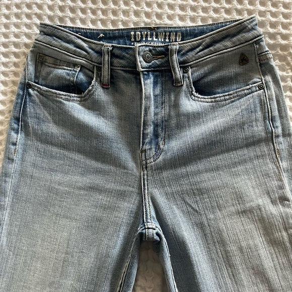 Idyllwind Light Blue Women's Jeans - Picture 3 of 6